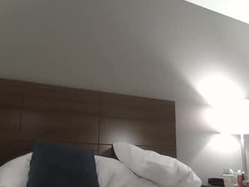 couple Boob Cam with hypn0tiz3d