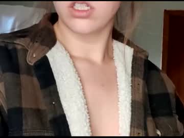 girl Boob Cam with luvrgorl100