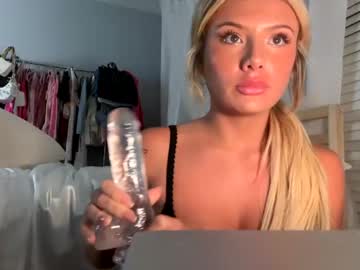 girl Boob Cam with sarahbabyyyy19