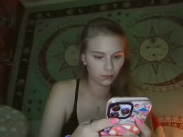 girl Boob Cam with stonerbabe1313