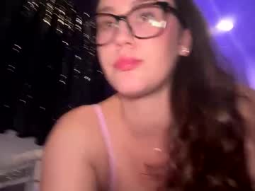 girl Boob Cam with kittybabyoxox