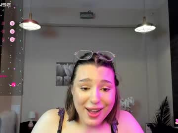 girl Boob Cam with kylieeangel