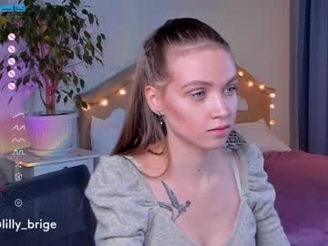 girl Boob Cam with lilly_brige