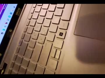 couple Boob Cam with emberxtony