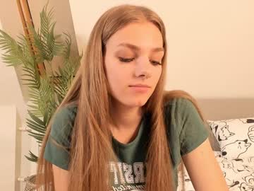 girl Boob Cam with odelindabracher