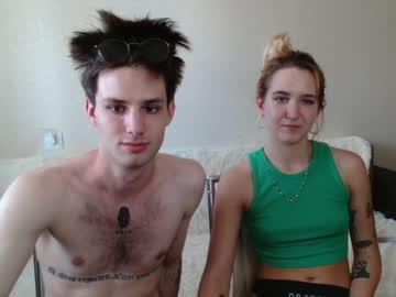 couple Boob Cam with lui_and_jasmin