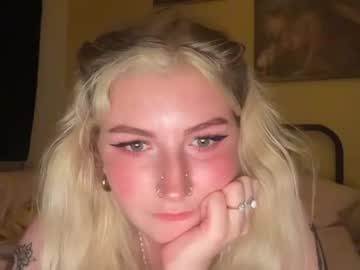 girl Boob Cam with lulababy23