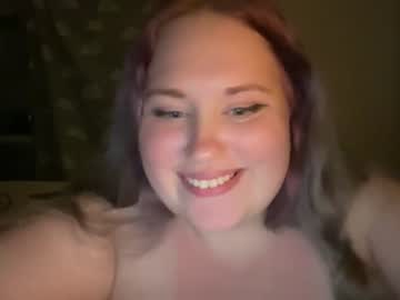 girl Boob Cam with little_lilly073