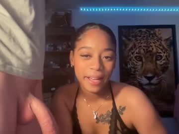 girl Boob Cam with lunaa_11