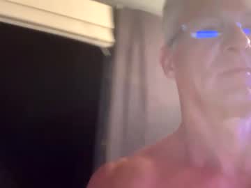 couple Boob Cam with robertnlynne
