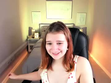 girl Boob Cam with lil_marilyn