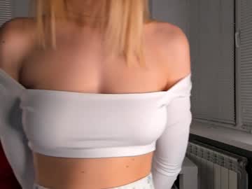 girl Boob Cam with falinebenny