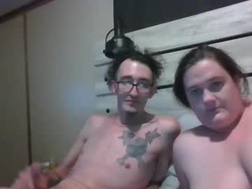 couple Boob Cam with domqueen90