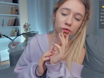 girl Boob Cam with darcy_flame