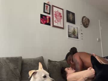 couple Boob Cam with gyysaint
