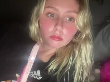 girl Boob Cam with prettykitten123