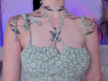 girl Boob Cam with chloe_noris