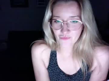 girl Boob Cam with elizabeverly