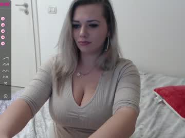 girl Boob Cam with blue_eyes96