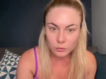 girl Boob Cam with leannequeen113