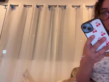 girl Boob Cam with lillywest