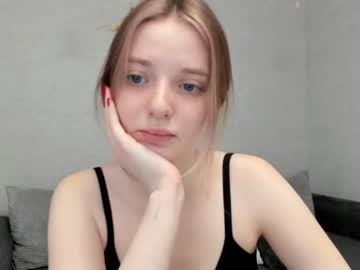 girl Boob Cam with olli_ver