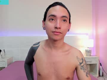 couple Boob Cam with marcus_and_hikary