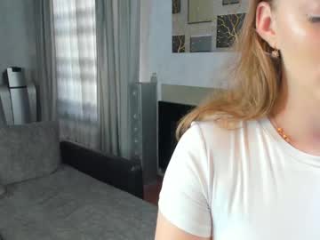 girl Boob Cam with darybonney