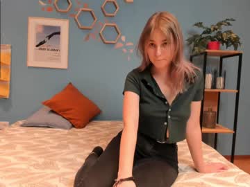 girl Boob Cam with annstee