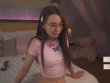 girl Boob Cam with meow_mary