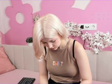 girl Boob Cam with kingessbaby