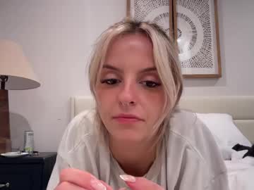 girl Boob Cam with ashleypelosi