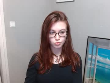 girl Boob Cam with kate_lisa