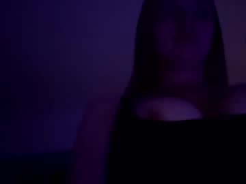 girl Boob Cam with mxrissaof3