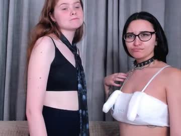 couple Boob Cam with earleneclarkston