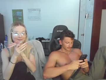 couple Boob Cam with cowsgomoo101